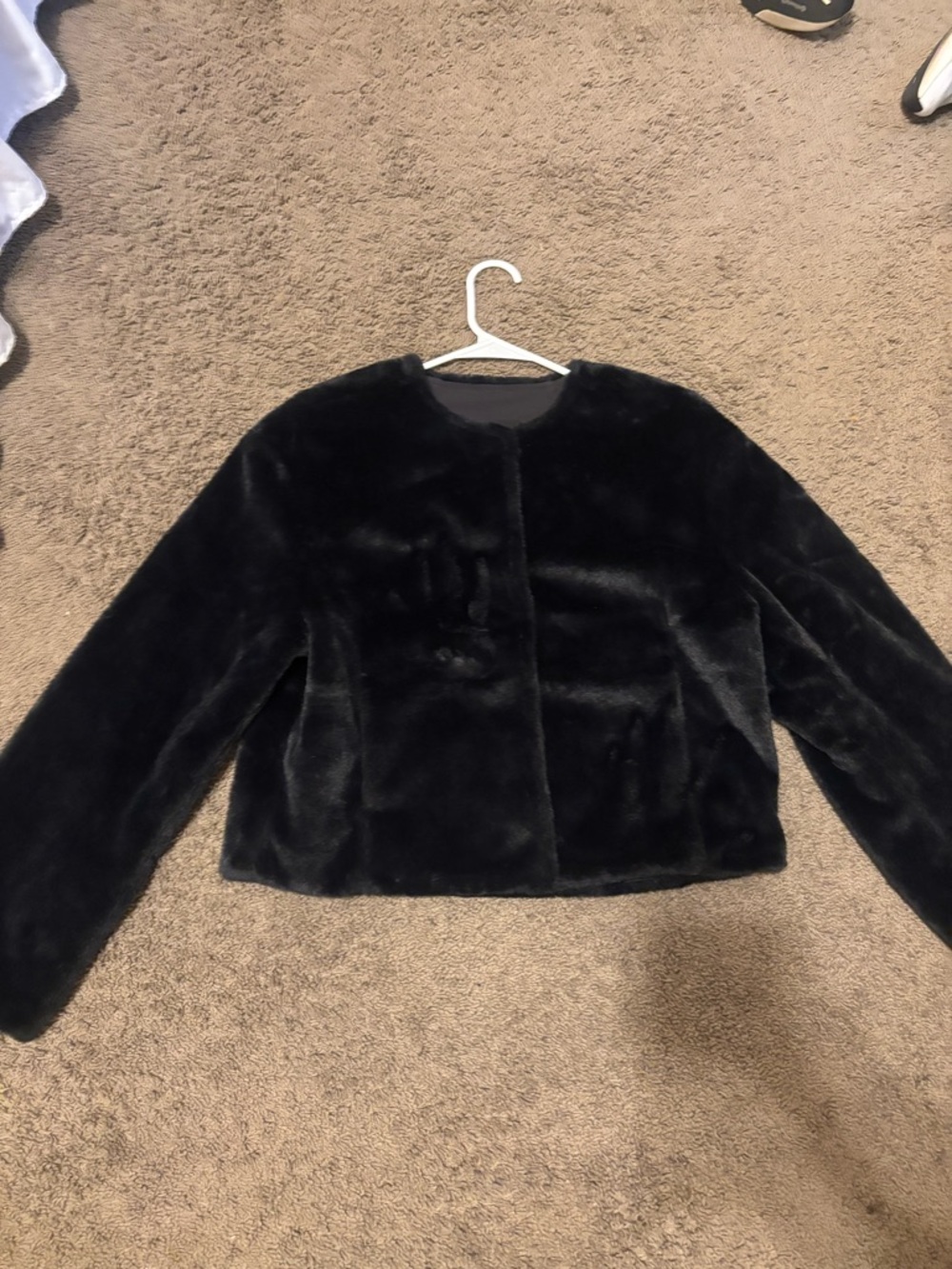 Women's Black Faux Fur Lululemon Cropped Jacket